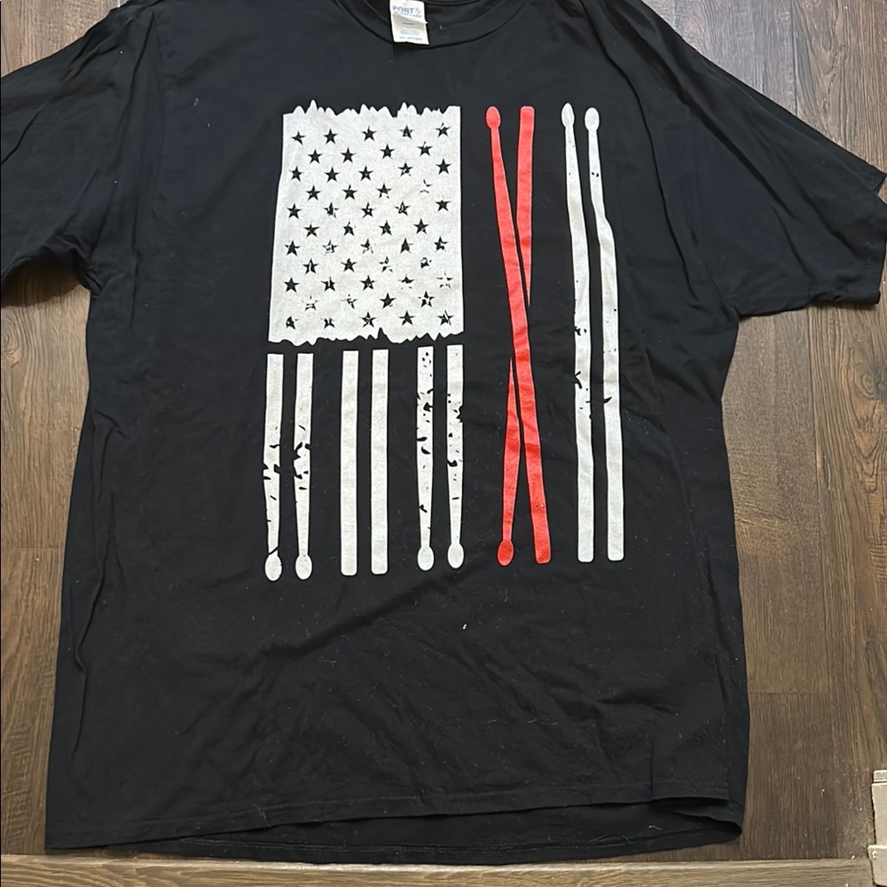 Black Graphic T-Shirt with Red and White Design 2XL
